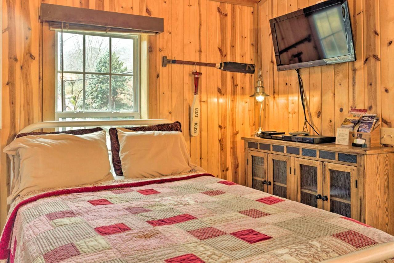 דירות The Boat House Creekside Getaway In Hot Springs! מראה חיצוני תמונה