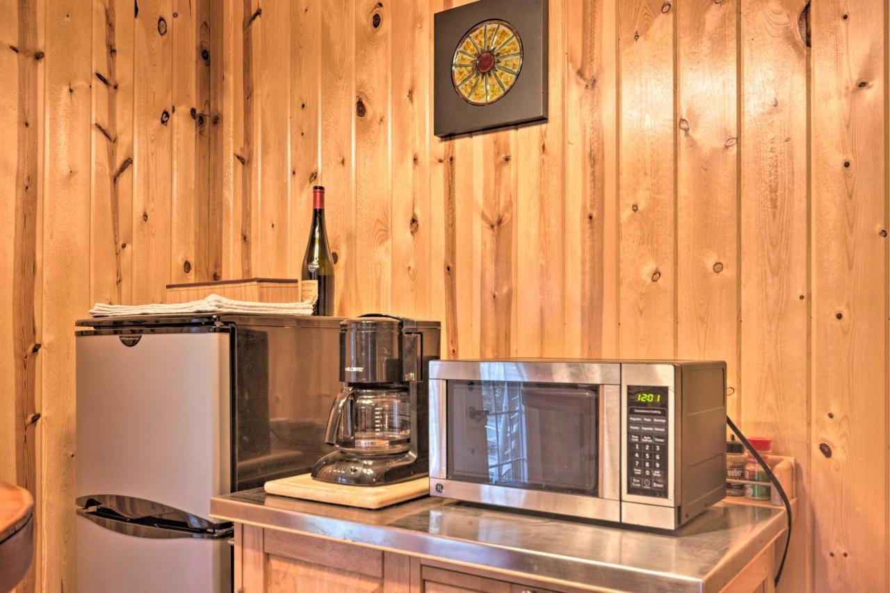 דירות The Boat House Creekside Getaway In Hot Springs! מראה חיצוני תמונה